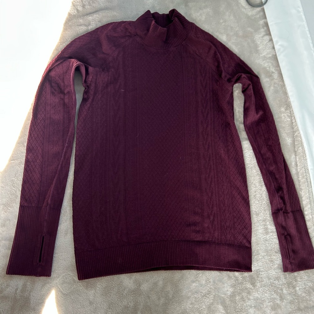 Lululemon long sleeve top